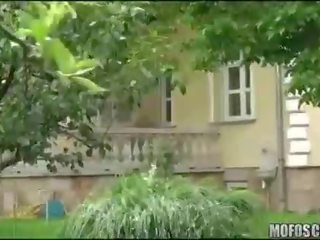 Tremendous pusaudze ir netīras filma