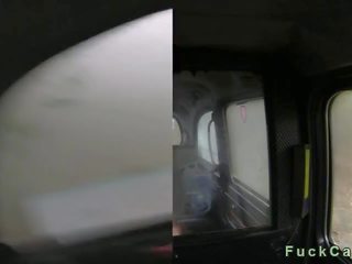 ענק פטמות שחרחורת deity מזוין ב cab