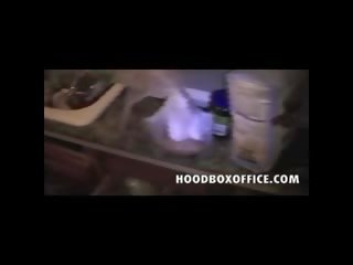 Dope rosie в фільм частина iii featuring dopeman & henny червоний